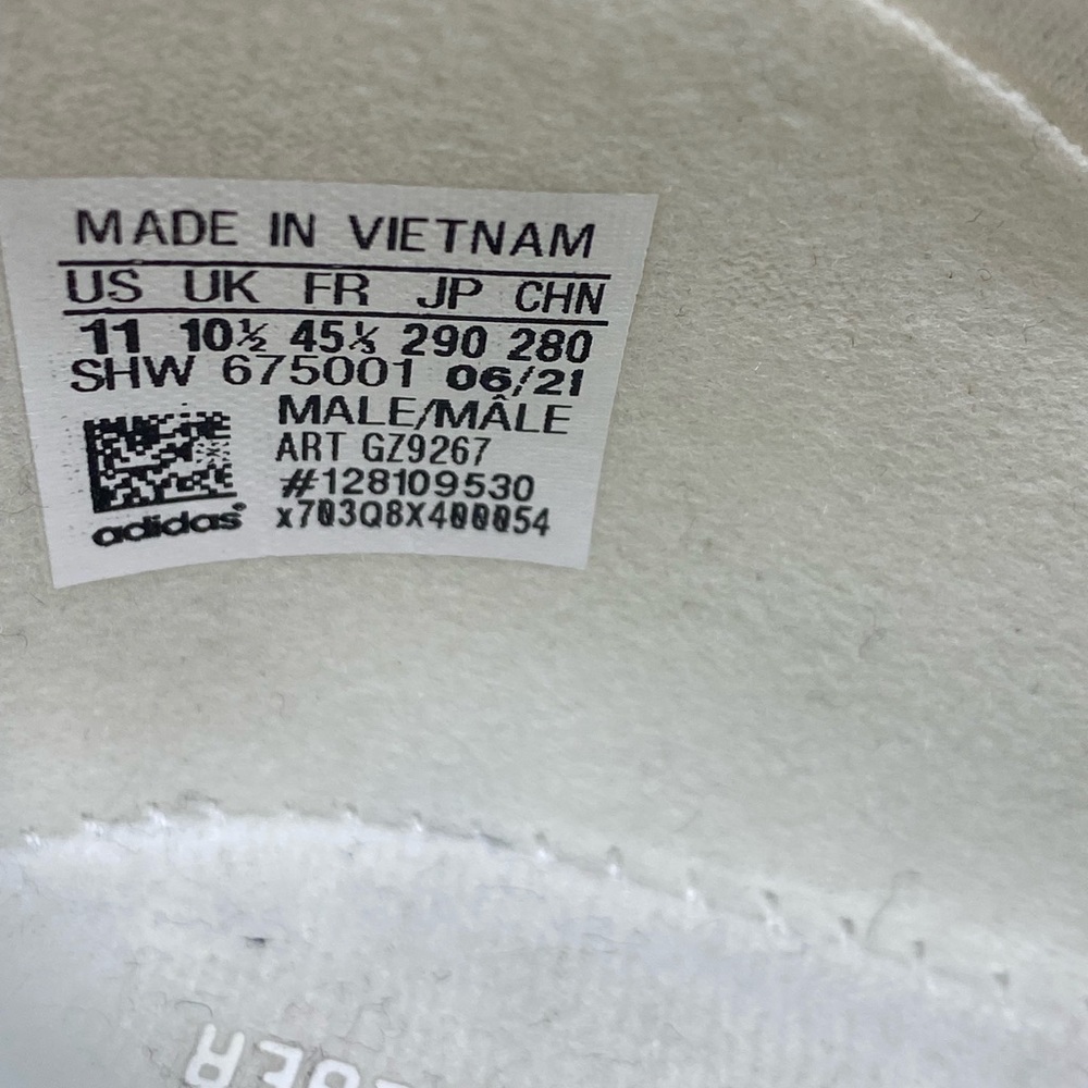 Adidas NMD R1 - Picture 7 of 9